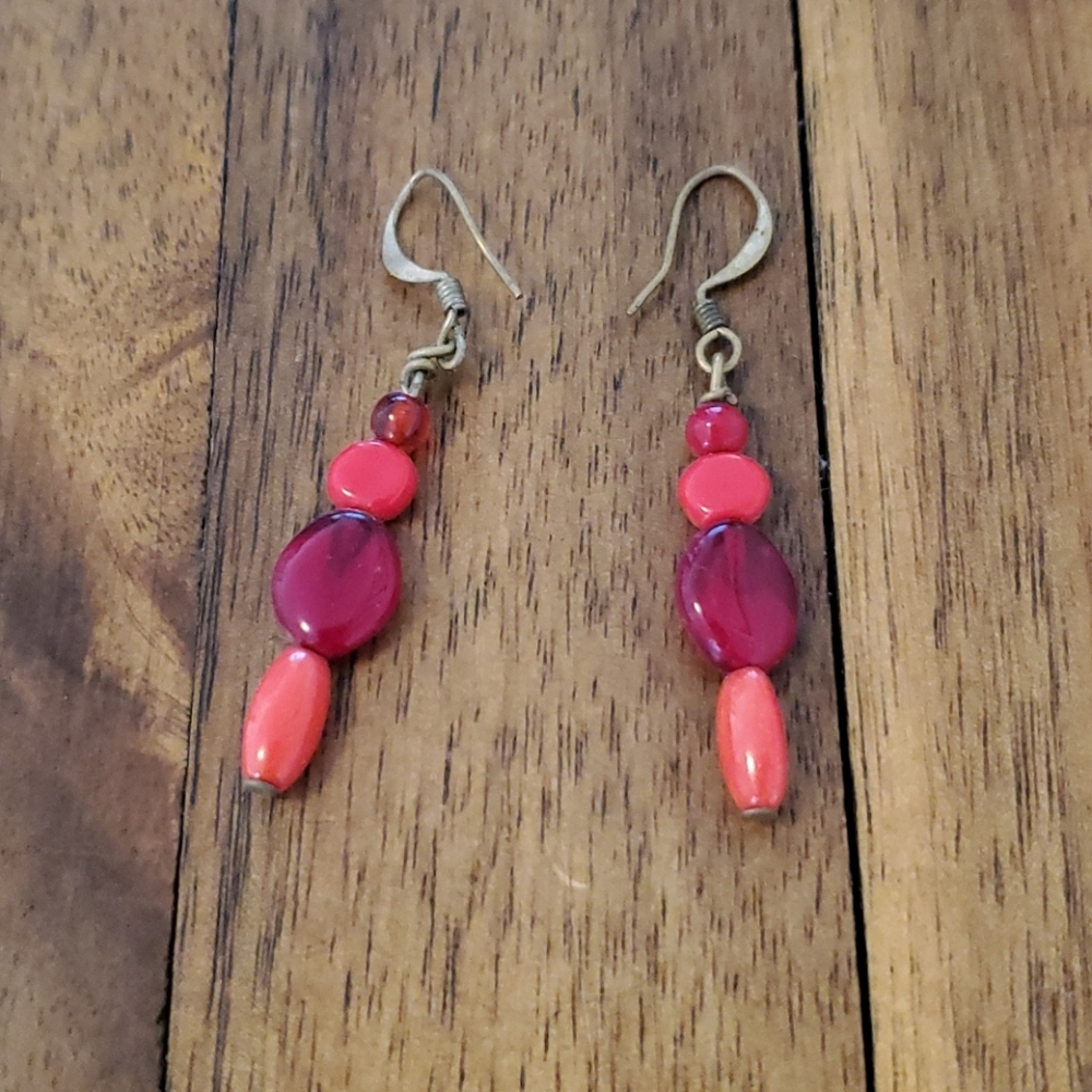 Red bead dangling earrings
